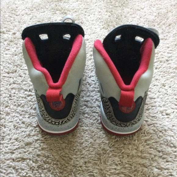 🔥🔥HOST PIC🔥🔥Jordan Sneakers - Picture 3 of 16